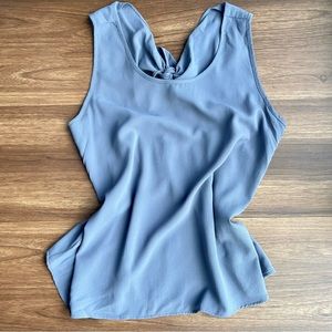 **SOLD** Sleeveless business casual tank top Gray Size M